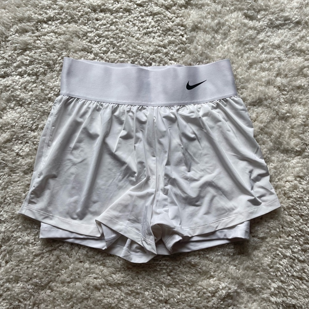 White Nike Tennis Shorts! (Looks like a skirt on)